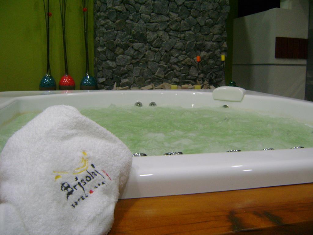 Hotel Brisolei 3*